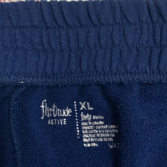 Bundle of Flirtitude Active velour shorts - Picture 4 of 14